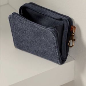 Clip on your pants or book-back ~  Clip N’Zip Wallet ~ Vintage Slate Thi…